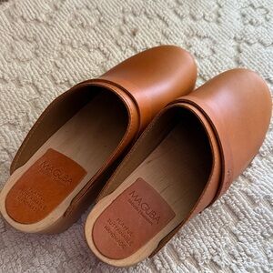 Gorgeous Maguba Clogs - Like New!